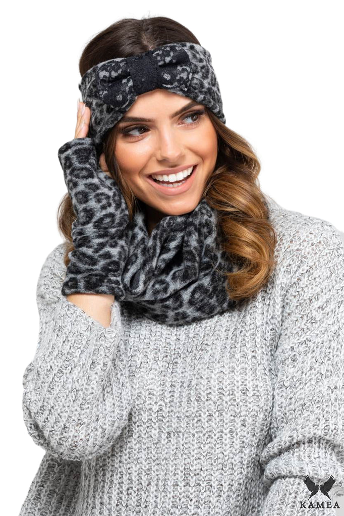 Opaska Damska, Model: Columbia-Opaska, Kolor: grafitowy, Skład materiału: 56% Wełna; 24% Poliester; 20% Akryl, Przeznaczenie: Jesień/Zima, Rozmiar: Uniwersalny (54-60)