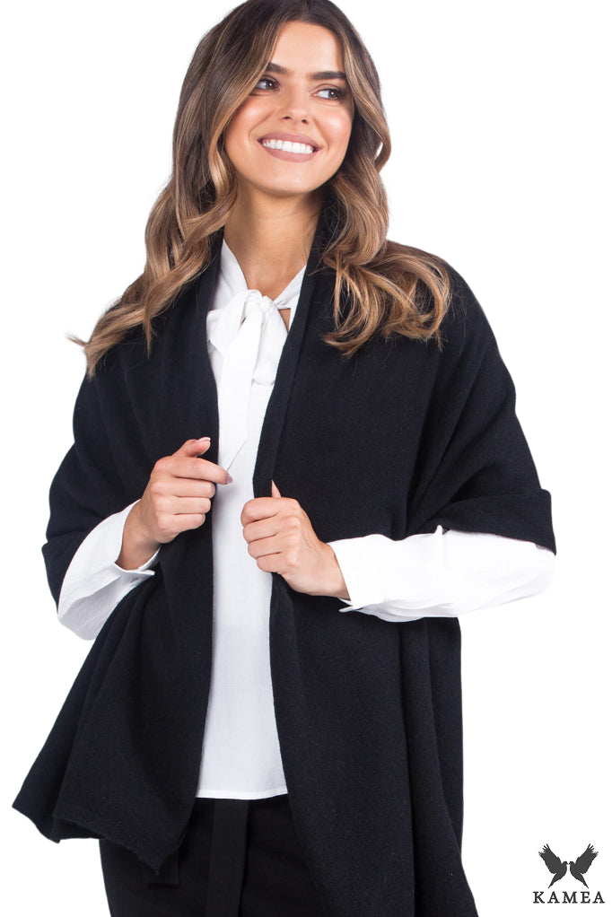 Model: Szalik-01, Kolor: czarny, Skład materiału: 80% Wełna; 20% Poliamid, Przeznaczenie: Jesień/Zima, Wymiary(długość/szerokość): 180cm/65cm