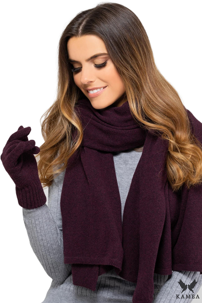 Szalik Damski, Model: Szalik-01, Kolor: fioletowy, Skład materiału: 80% Wełna; 20% Poliamid, Przeznaczenie: Jesień/Zima, Wymiary(długość/szerokość): 180cm/65cm (Szalik Damski, zdjęcie 3)