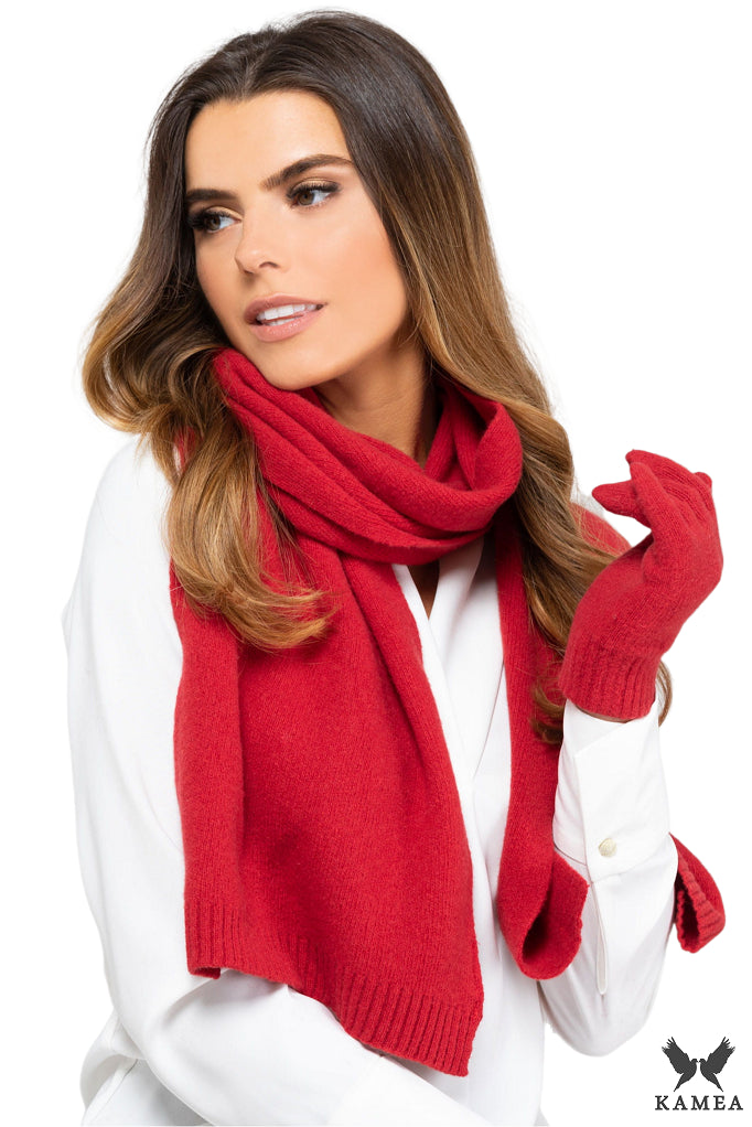 Model: Szalik-02, Kolor: czerwony, Skład materiału: 80% Wełna; 20% Poliamid, Przeznaczenie: Jesień/Zima, Wymiary(długość/szerokość): 160cm/25cm