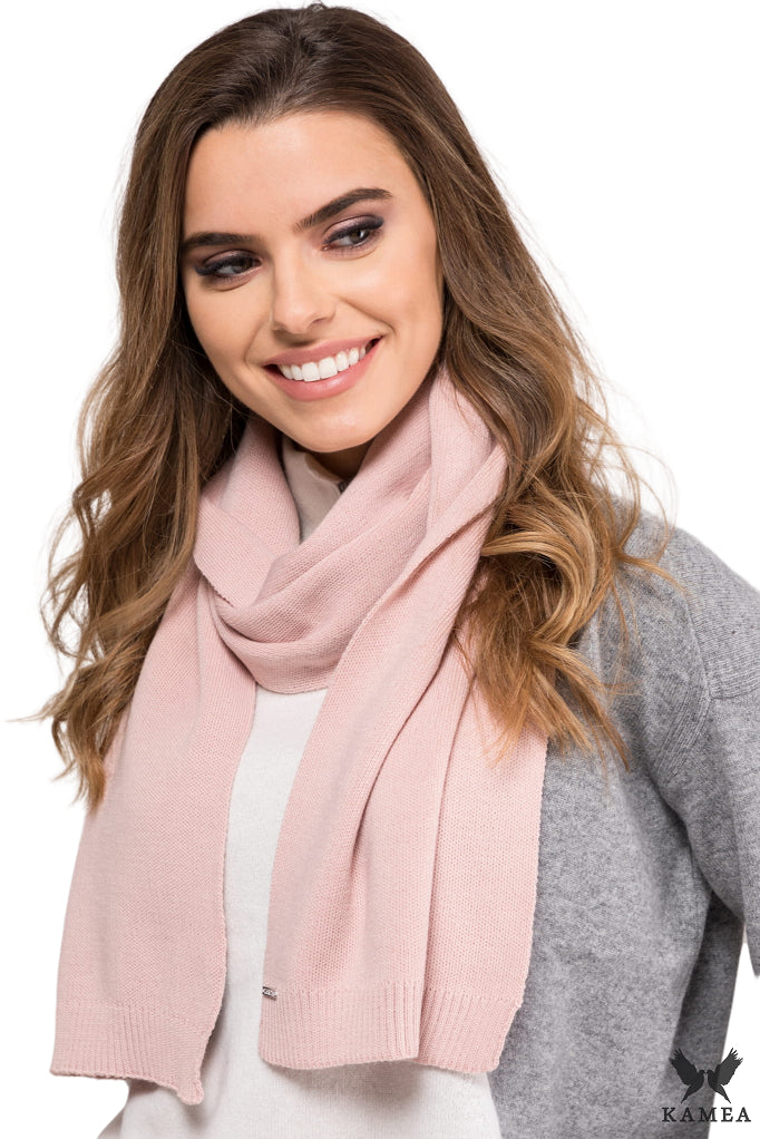 Model: Szalik-06, Kolor: różowy, Skład materiału: 50% Akryl; 30% Wełna; 20% Poliamid