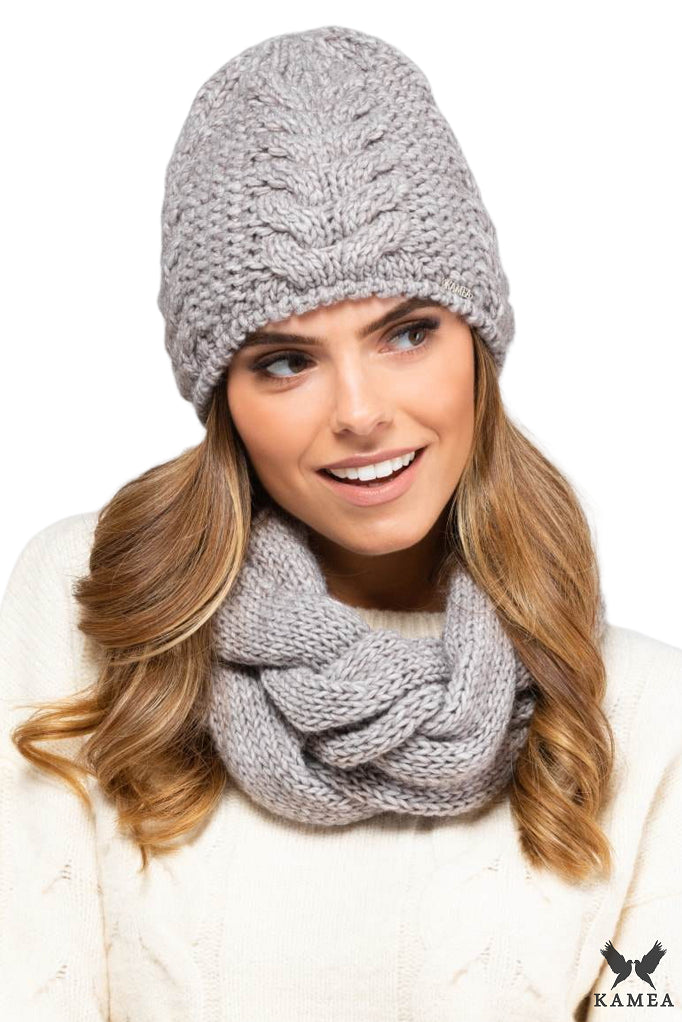 Komin Damski, Model: Idaho-Komin, Kolor: ciemny beżowy, Skład materiału: 50% Wełna; 40 % Akryl; 10% Alpaka, Przeznaczenie: Jesień/Zima, Wymiary(długość/szerokość): 30cm/22cm