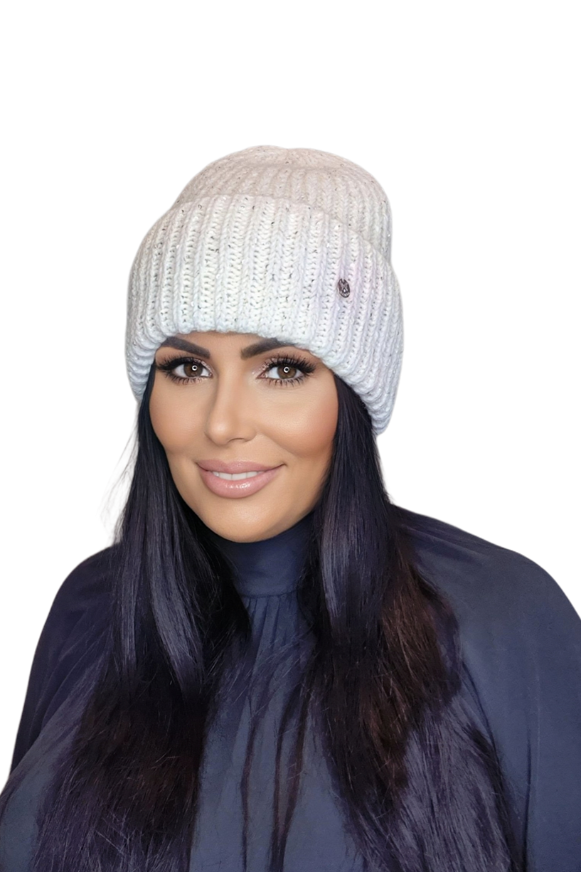 Czapki, Model: Mohana, Kolor: ekru, Skład materiału: 20% Moher; 10% Wełna; 70% Akryl, Rozmiar: Uniwersalny (54-60)