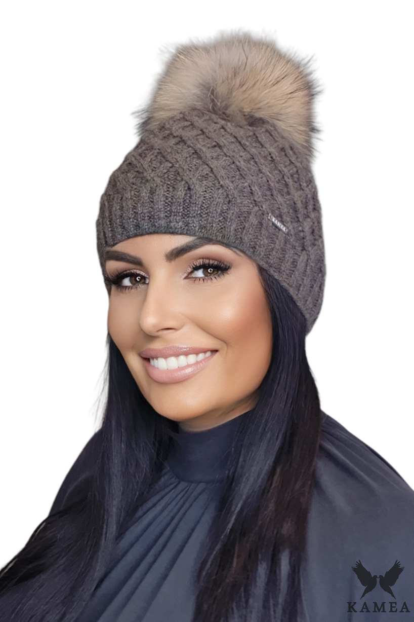 Czapki, Model: Shakti, Kolor: brązowy, Skład materiału: 20% Moher; 10% Wełna; 70% Akryl, Rozmiar: Uniwersalny (54-60)