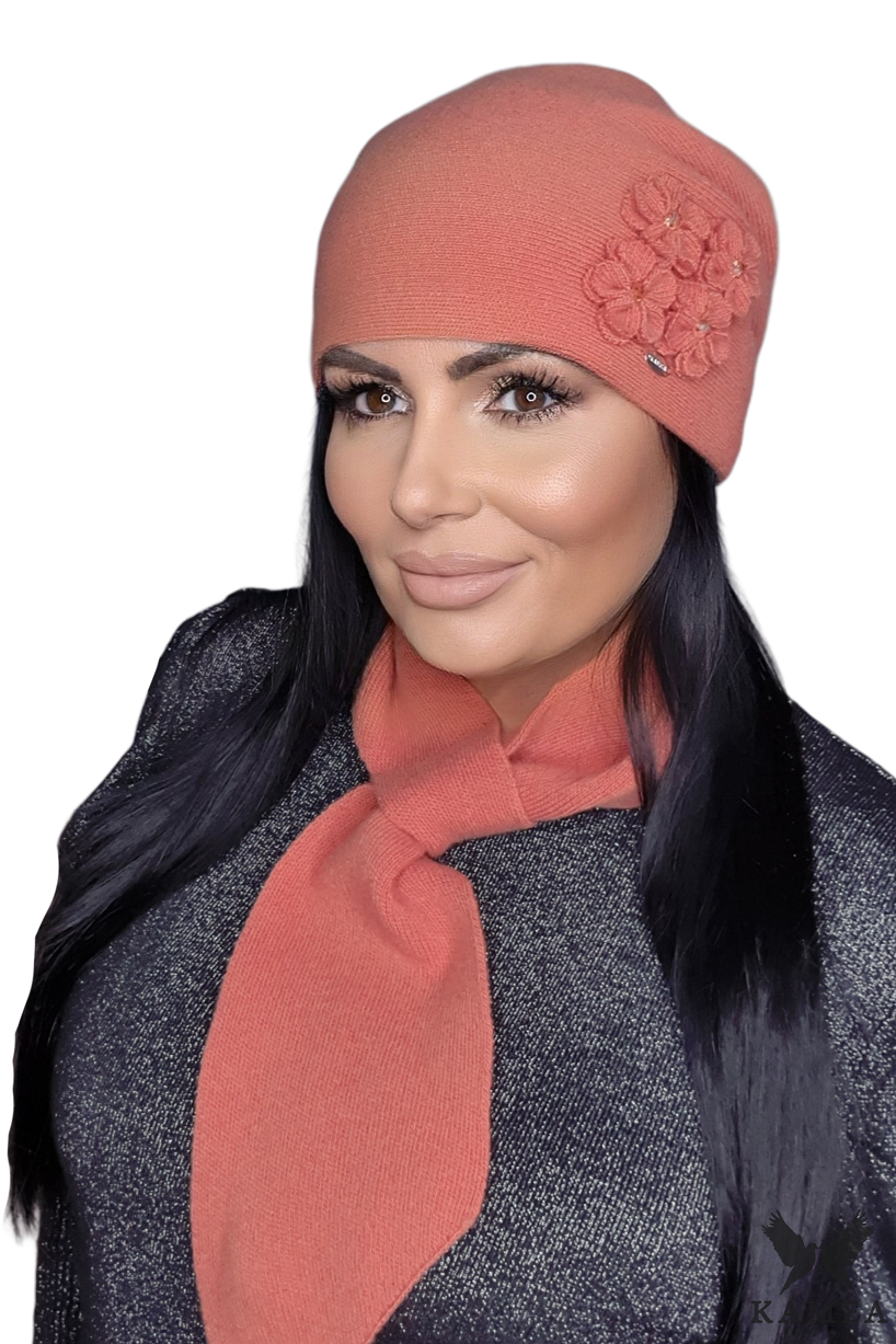 Czapka Damska, Model: Andrea, Kolor: rudy, Skład materiału: 100% Wełna, Przeznaczenie: Jesień/Zima, Rozmiar: Uniwersalny (54-60) (Czapka Damska, zdjęcie 2)