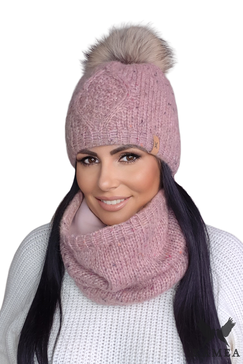 Czapka Damska, Model: Cyrena, Kolor: różowy, Skład materiału: 31% Mohair; 31% Alpaka; 20% Poliamid; 13% Bawełna; 5% Poliester, Przeznaczenie: Jesień/Zima, Rozmiar: Uniwersalny (54-60) (Czapka Damska, zdjęcie 2)