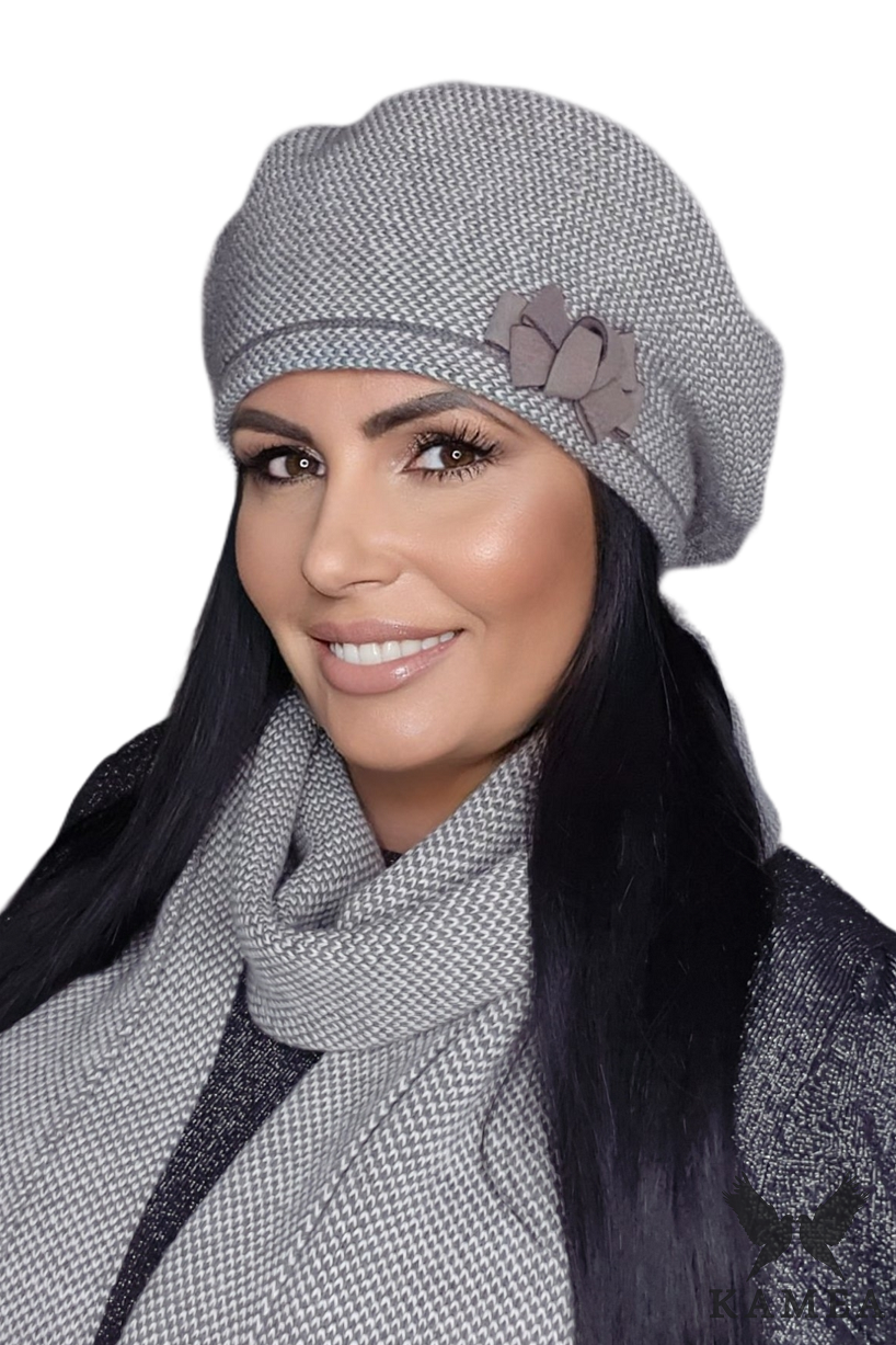 Beret Damski, Model: Helena, Kolor: brązowy, Skład materiału: 50% Akryl; 30% Wełna; 10% Wiskoza; 10% Alpaka, Przeznaczenie: Jesień/Zima, Rozmiar: Uniwersalny (54-60)