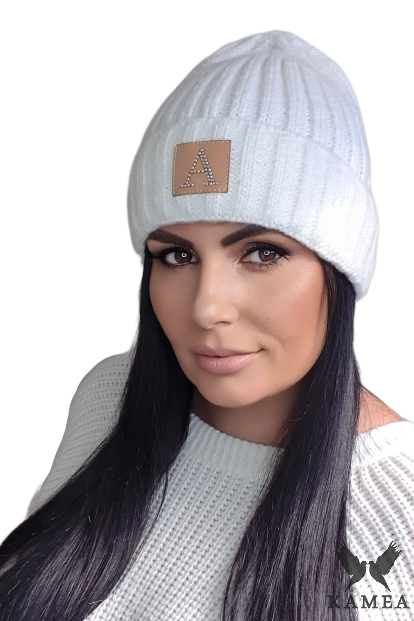 Czapka Damska, Model: Macumba, Kolor: ekru, Skład materiału: 57% Akryl; 29% Poliamid; 7% Wiskoza; 7% Wełna, Przeznaczenie: Jesień/Zima, Rozmiar: Uniwersalny (54-60)