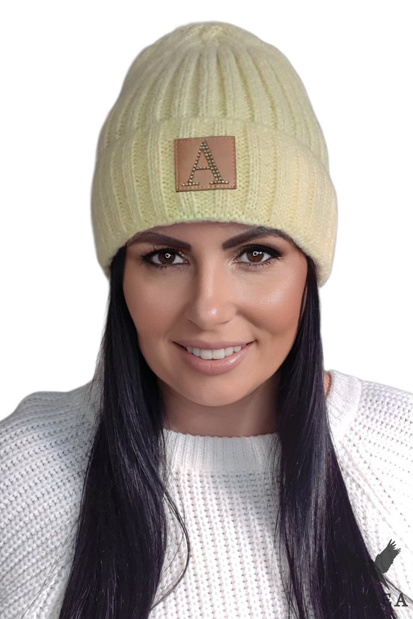 Czapki, Model: Macumba, Kolor: żółty, Skład materiału: 57% Akryl; 29% Poliamid; 7% Wiskoza; 7% Wełna, Przeznaczenie: Jesień/Zima, Rozmiar: Uniwersalny (54-60)