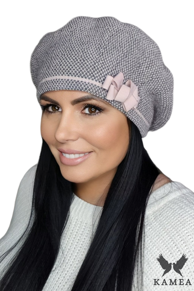 Beret Damski, Model: Helena, Kolor: różowy, Skład materiału: 50% Akryl; 30% Wełna; 10% Wiskoza; 10% Alpaka, Przeznaczenie: Jesień/Zima, Rozmiar: Uniwersalny (54-60)