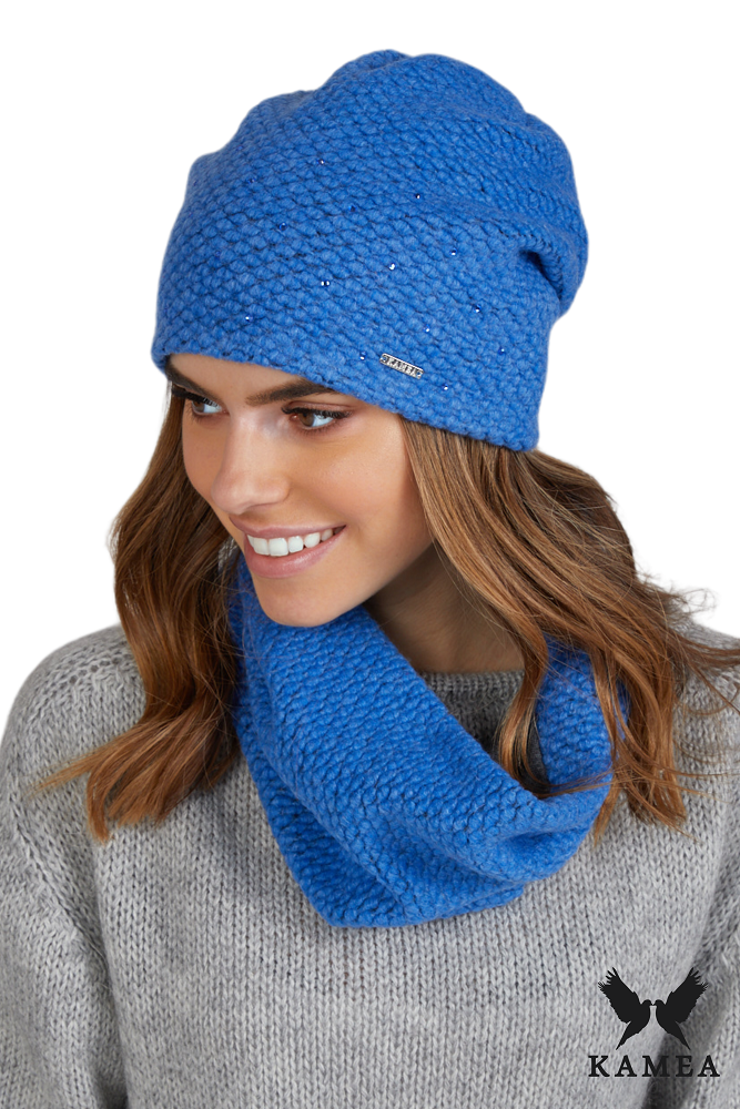 Komplet (Czapka + Komin), Model: Musca Komplet ( Czapka+ Komin), Kolor: niebieski, Skład materiału: 49% Wełna; 42% Poliester; 9% Akryl; Podszewka: 100% Bawełna, Przeznaczenie: Jesień/Zima, Wymiary(długość/szerokość): 34cm/25cm