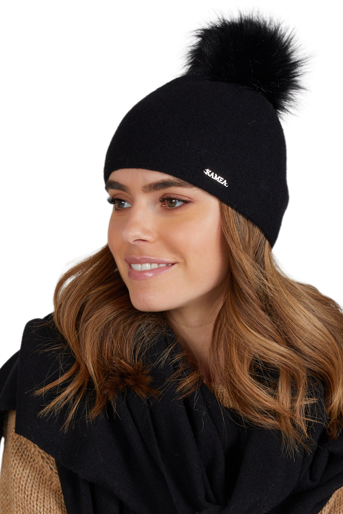 Czapka Damska, Model: Mediolan, Kolor: czarny, Skład materiału: 80% Wełna; 20% Poliamid, Rozmiar: Uniwersalny (54-60) (Czapka Damska, zdjęcie 2)