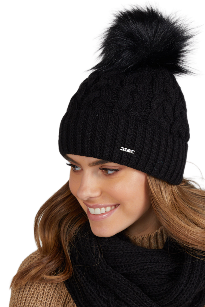 Czapki, Model: Capri, Kolor: czarny, Skład materiału: 50% Wełna; 50% Akryl, Przeznaczenie: Jesień/Zima, Rozmiar: Uniwersalny (54-60)