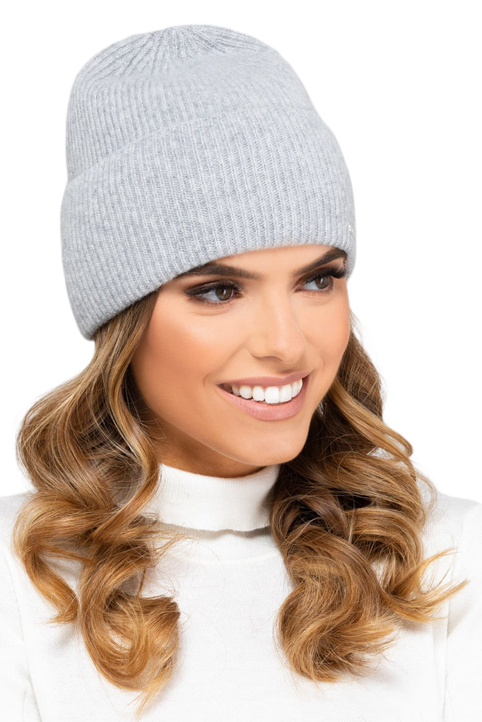 Czapki, Model: Modesto, Kolor: szary, Skład materiału: 80 % Ultrafine Merino Wełna; 20% Kaszmir, Przeznaczenie: Jesień/Zima, Rozmiar: Uniwersalny (54-60)