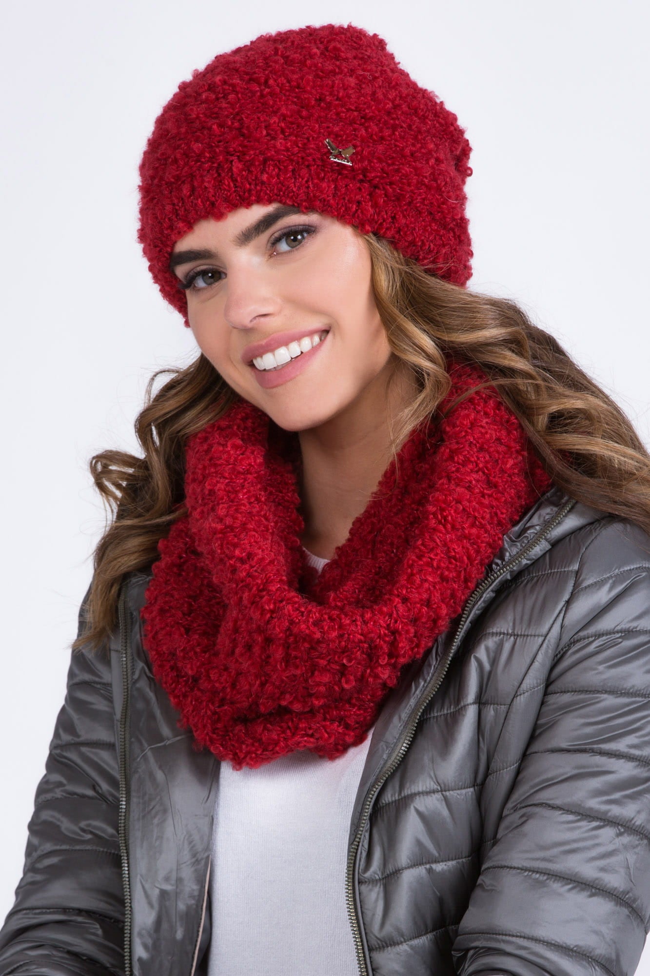 Komplet (Czapka+ Komin), Model: Nimfa-Komplet, Kolor: czerwony, Skład materiału: 38% Akryl; 25% Moher; 20% Wełna; 17% Poliamid, Rozmiar: Uniwersalny (54-60) (Komplet (Czapka+ Komin), zdjęcie 3)