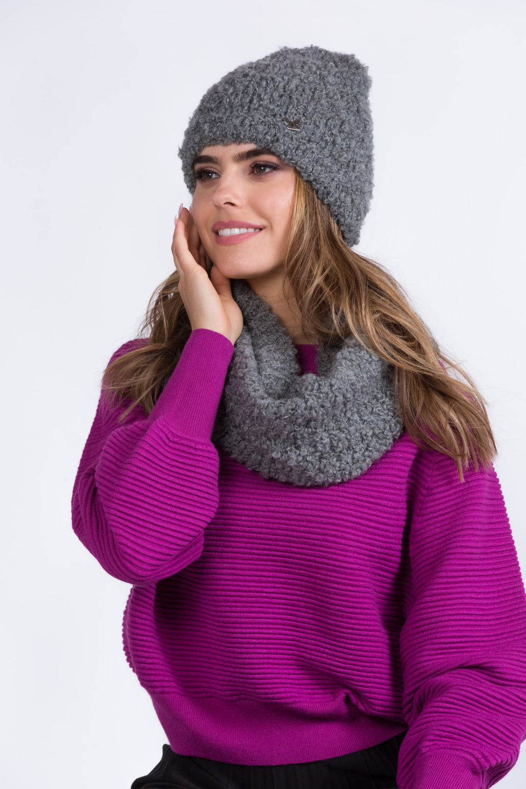 Komplet (Czapka+ Komin), Model: Nimfa-Komplet, Kolor: grafitowy, Skład materiału: 38% Akryl; 25% Moher; 20% Wełna; 17% Poliamid, Rozmiar: Uniwersalny (54-60) (Komplet (Czapka+ Komin), zdjęcie 2)