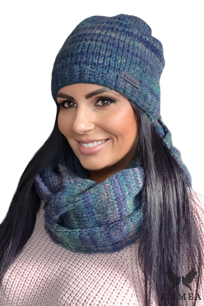 Komplet (Czapka + Komin), Model: Kali-Komplet, Kolor: zielony, Skład materiału: 65% Akryl; 21% Wełna; 14% Poliamid, Przeznaczenie: Jesień/Zima, Wymiary(długość/szerokość): 70cm/30cm