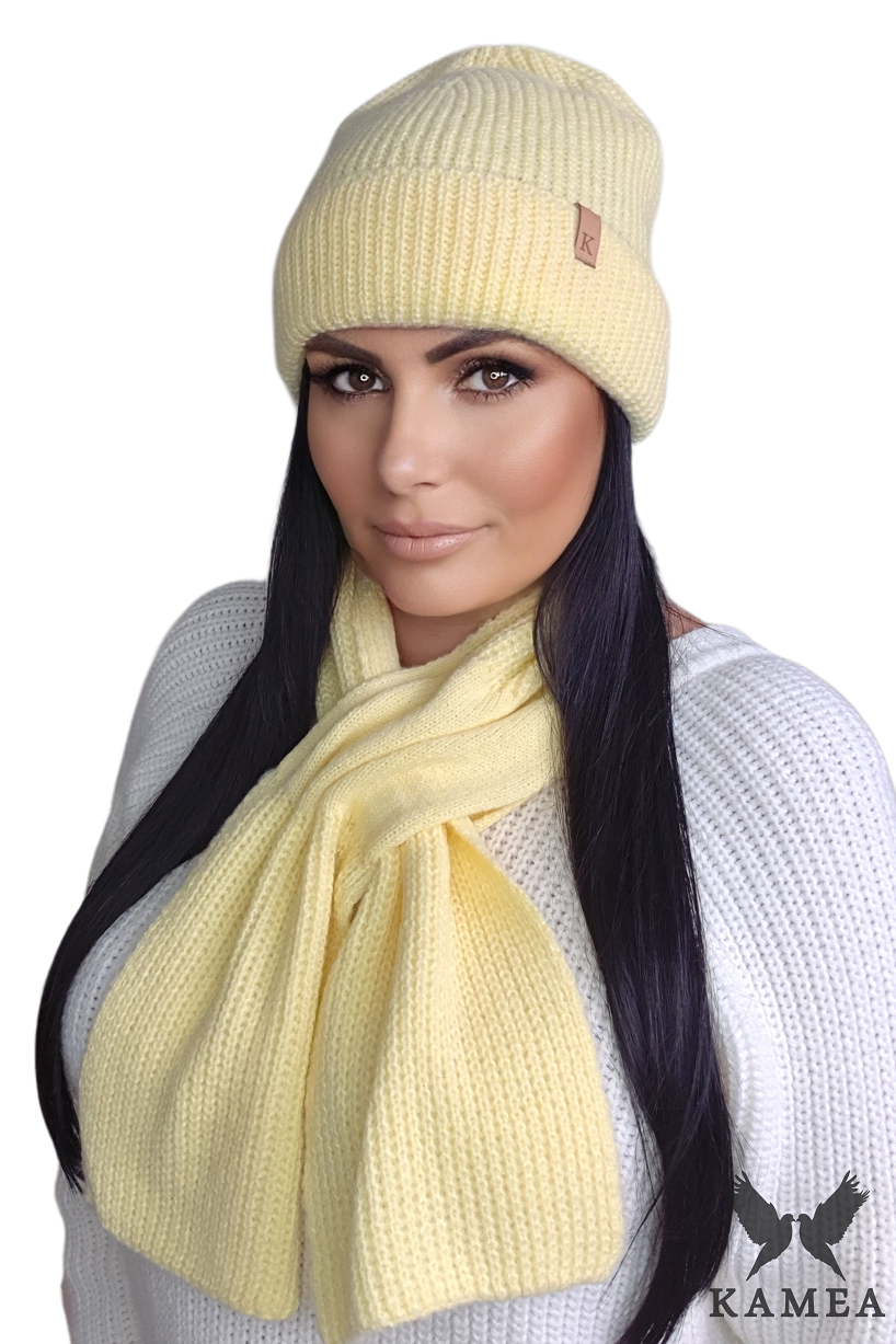 Komplety: czapka + szalik/komin, Model: Chloe-Komplet, Kolor: żółty, Skład materiału: 57% Akryl; 29% Poliamid; 7% Wiskoza; 7% Wełna, Przeznaczenie: Jesień/Zima, Wymiary(długość/szerokość): 108cm/16cm (Komplety: czapka + szalik/komin, zdjęcie 2)