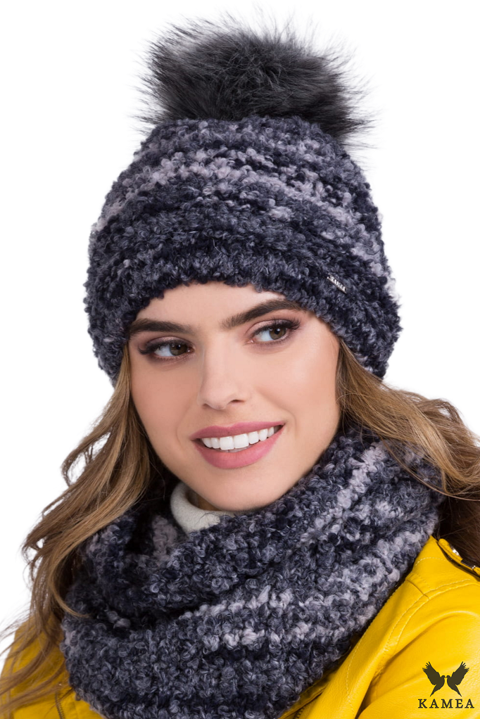 Komplet (Czapka+ Komin), Model: Manta-Komplet, Kolor: granatowy, Skład materiału: 53% Poliakryl; 22% Wełna; 19% Moher; 6% Poliamid, Rozmiar: Uniwersalny (54-60)