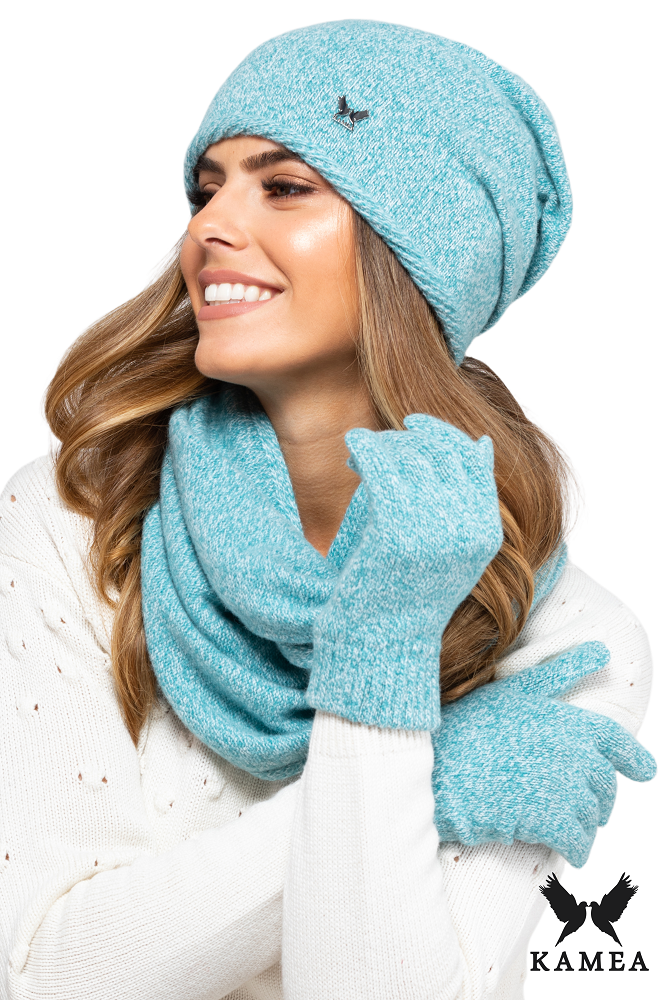 Komplet (Czapka+ Komin), Model: Anna-Komplet, Kolor: turkusowy, Skład materiału: 80% Wełna; 20% Poliamid, Rozmiar: Uniwersalny (54-60)