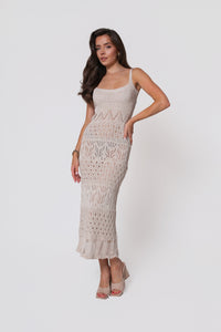 Damen Boho Maxi-Spitzenkleid mit Spaghettiträgern. Farbe Beige