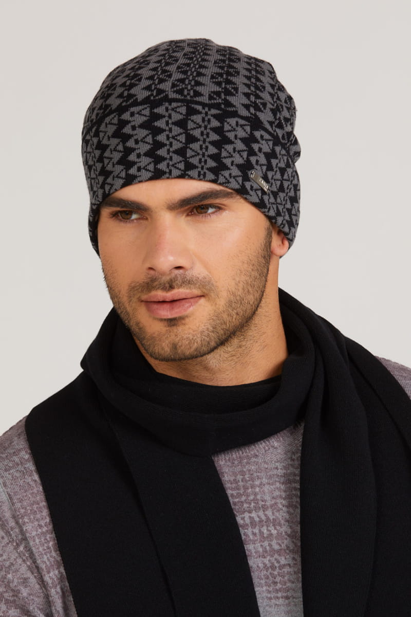 Čepice, Model: Pablo, Barva: černá, Složení materiálu: 97% Viskóza; 3% Elastan, Velikost: Univerzální (54-62)