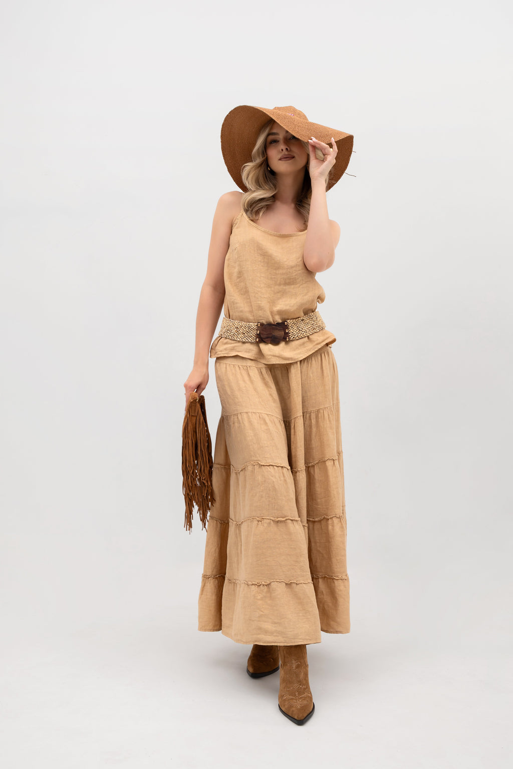 Spódnica maxi z naturalnego lnu, doskonała na wiosenne i letnie stylizacje | Bastet | Spironik.pl