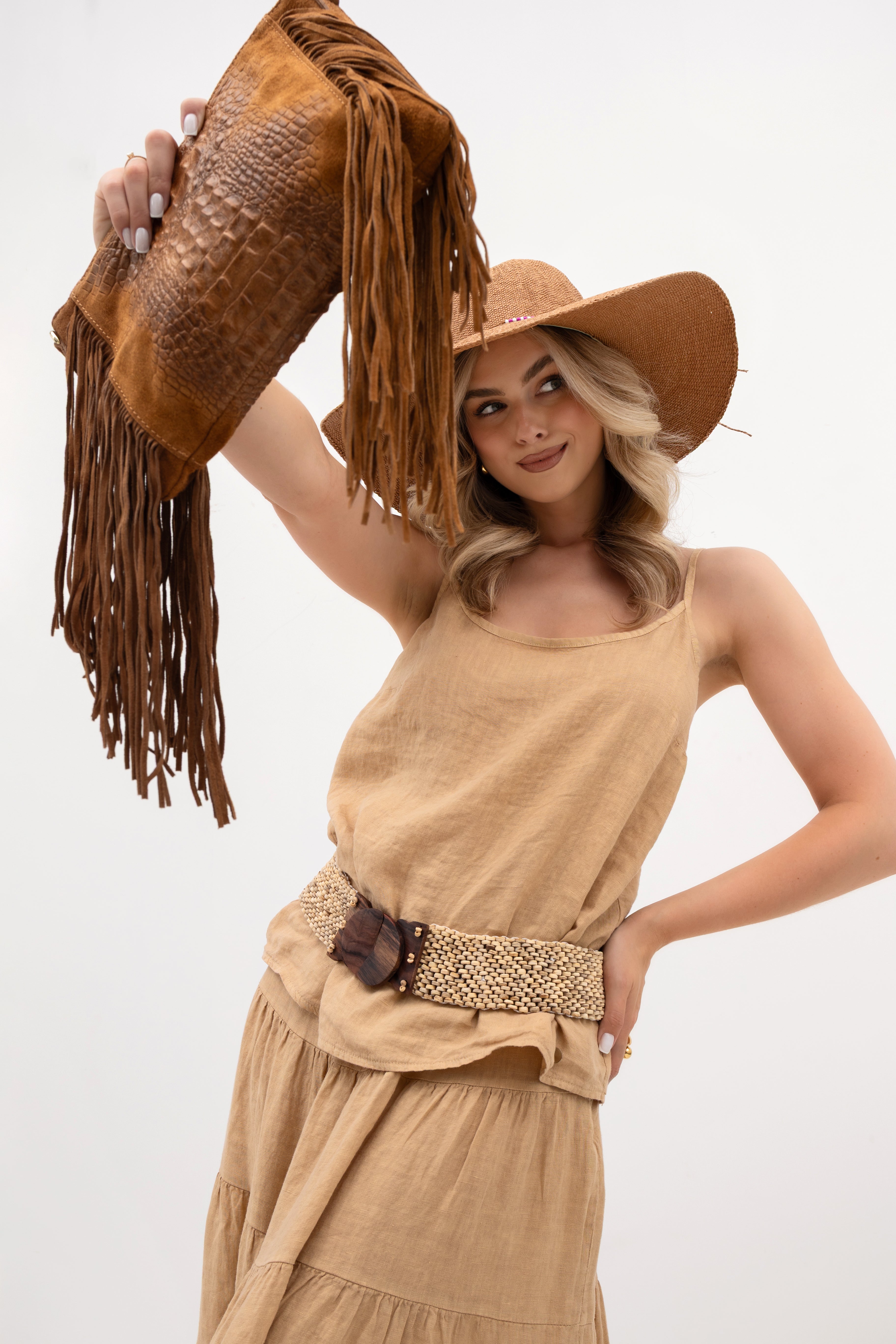 Spódnica maxi z falbanami w kolorze ciemnego beżu, wykonana z wysokogatunkowego lnu | Bastet | Spironik.pl