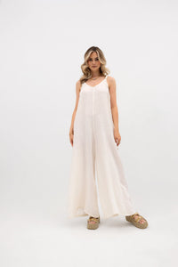 Linen jumpsuit with straps - wide legs and decorative gathers. Color: Ecru