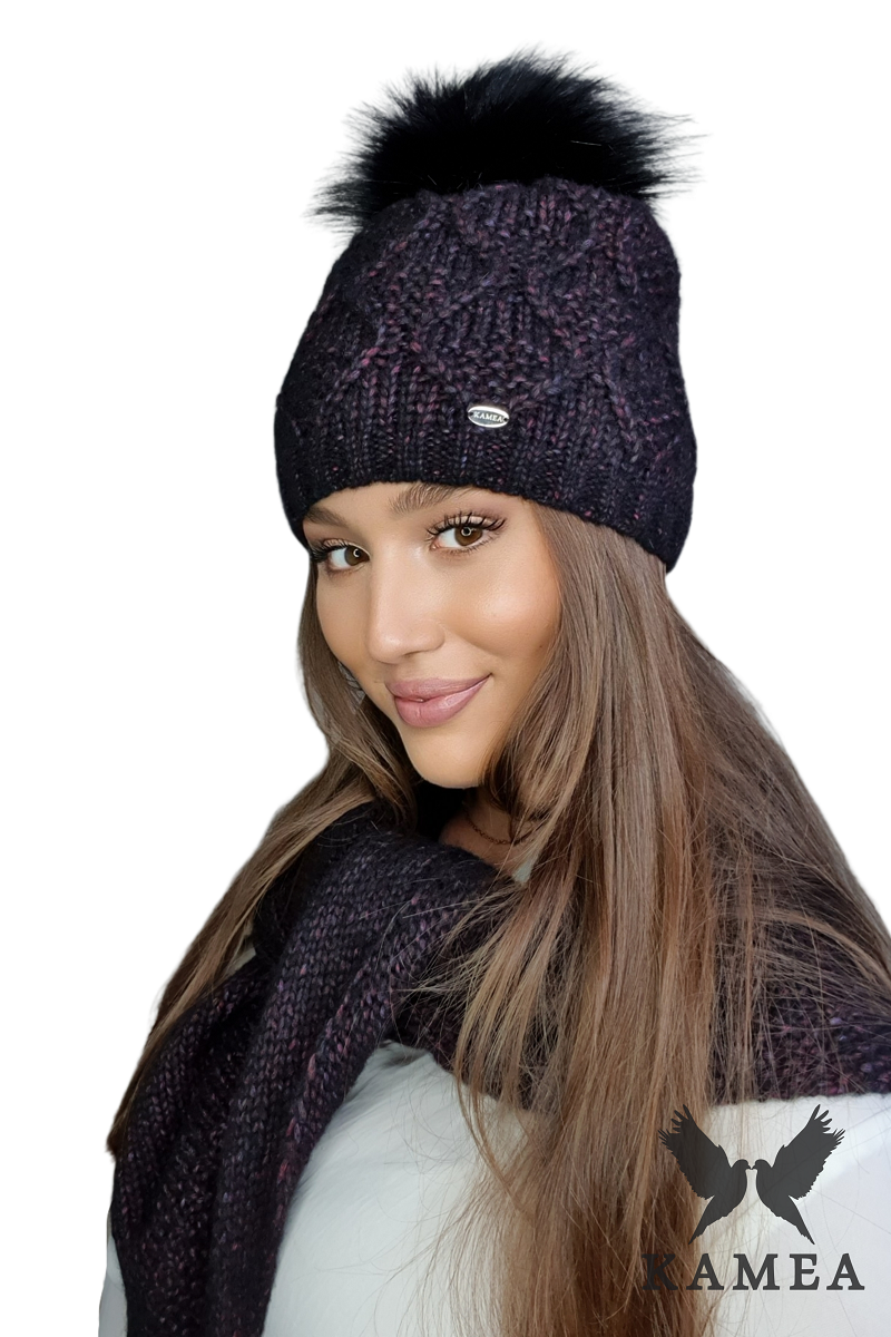 Komplet (Czapka + Szalik), Model: Frezja-Komplet, Kolor: czarny mel., Skład materiału: 44% Bawełna; 23% Poliacryl; 12% Wełna; 11% Meryno Wełna; 10% Alpaka, Przeznaczenie: Jesień/Zima, Wymiary(długość/szerokość): 185cm/45cm