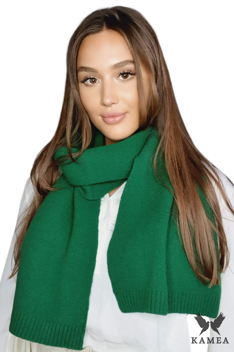 Model: Szalik-02, Kolor: zielony, Skład materiału: 80% Wełna; 20% Poliamid, Przeznaczenie: Jesień/Zima, Wymiary(długość/szerokość): 160cm/25cm