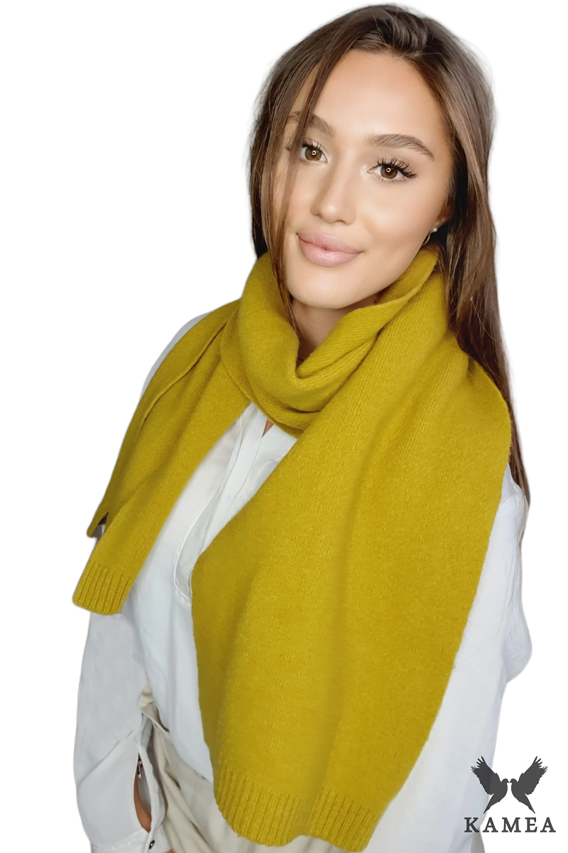 Model: Szalik-02, Kolor: limonka, Skład materiału: 80% Wełna; 20% Poliamid, Przeznaczenie: Jesień/Zima, Wymiary(długość/szerokość): 160cm/25cm