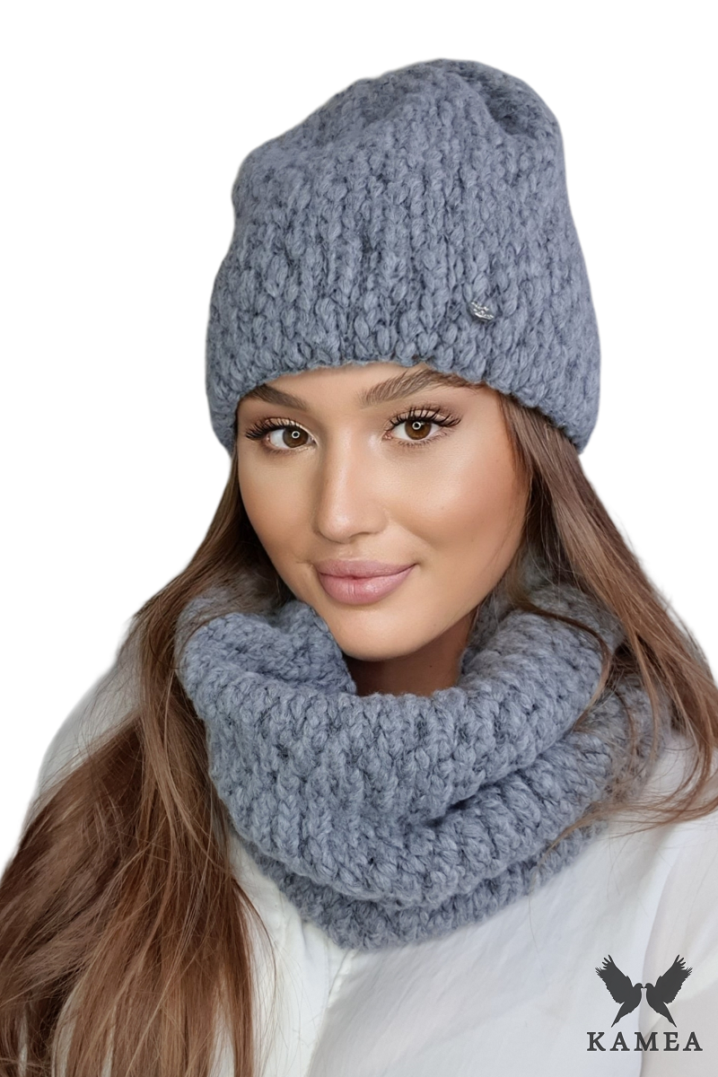 Komplet (Czapka + Komin), Model: Lamia-Komplet, Kolor: szary, Skład materiału: 76% Wełna; 24 Poliamid, Przeznaczenie: Jesień/Zima, Wymiary(długość/szerokość): 30cm/38cm (Komplet (Czapka + Komin), zdjęcie 2)