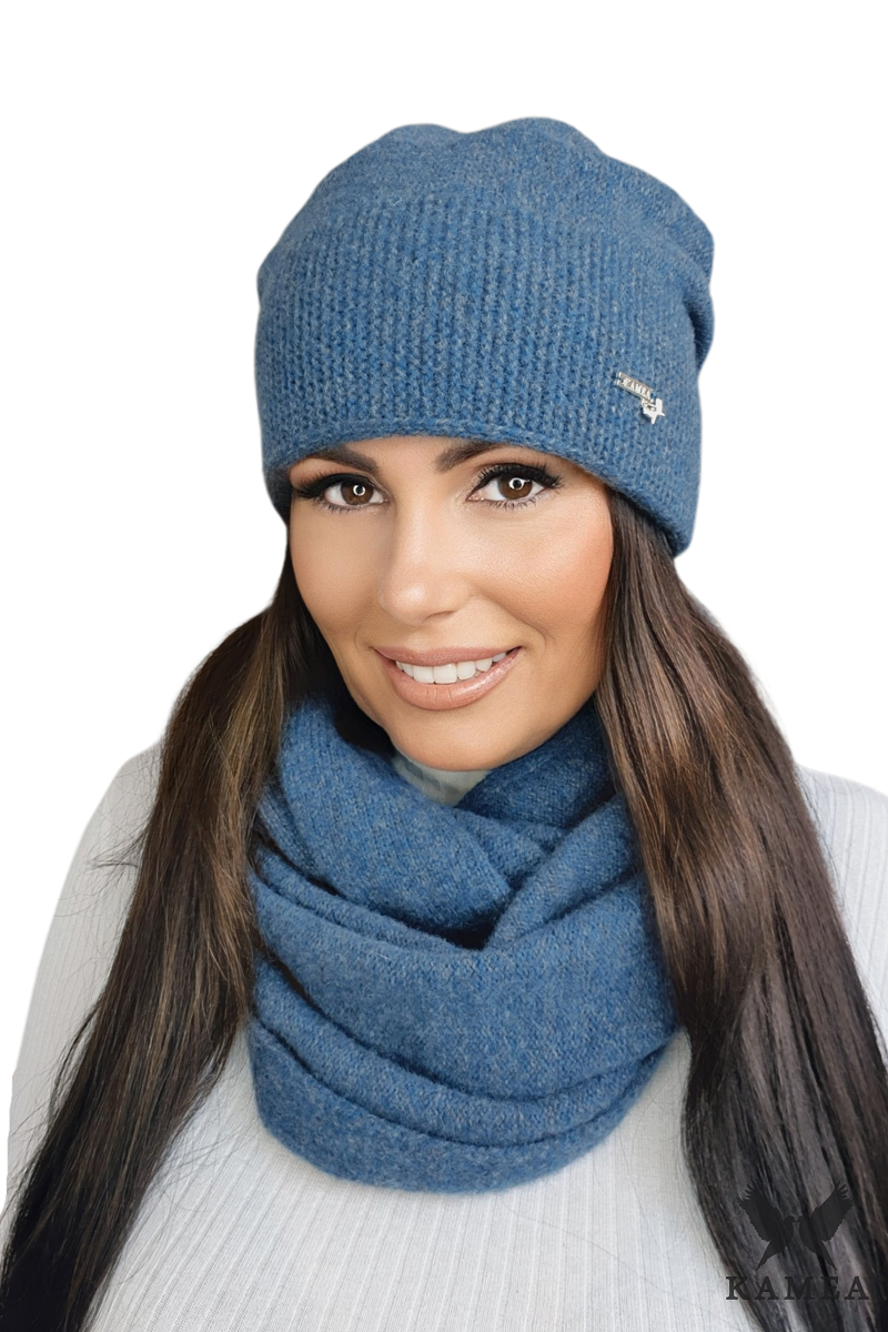 Komplet (Czapka + Komin), Model: Pene Komplet, Kolor: turkusowy, Skład materiału: 80% Wełna; 20% Poliamid, Przeznaczenie: Jesień/Zima, Wymiary(długość/szerokość): 70cm/40cm