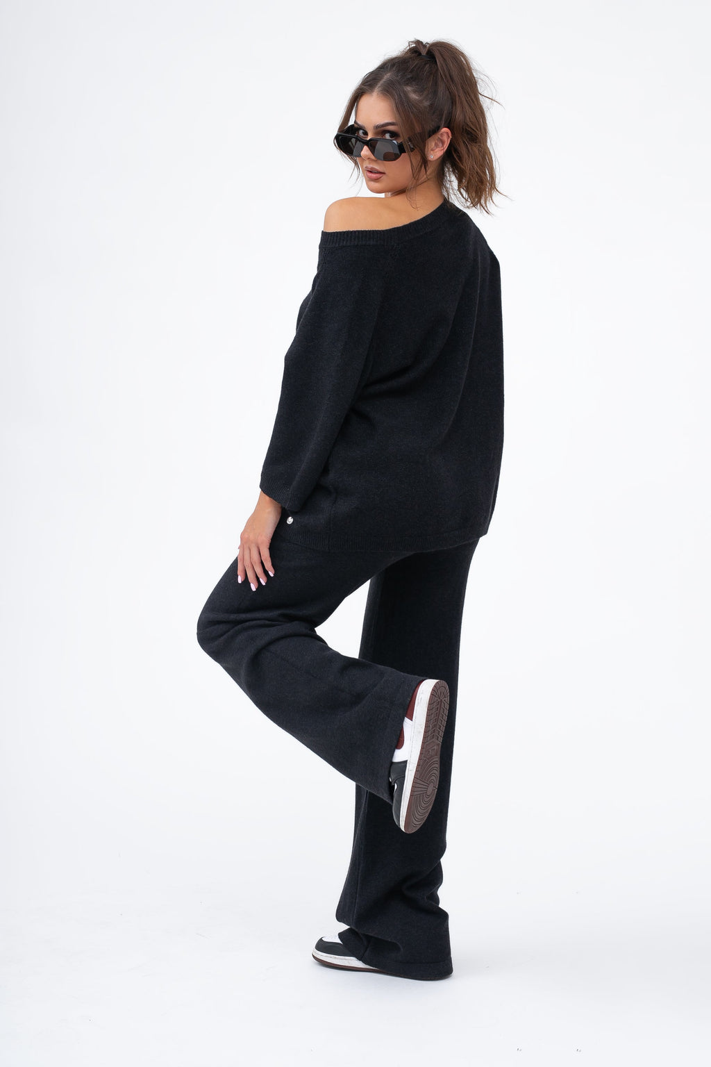 Luksusowy komplet COMO, łączący komfort i elegancję w codziennych stylizacjach | Bastet | Spironik.pl