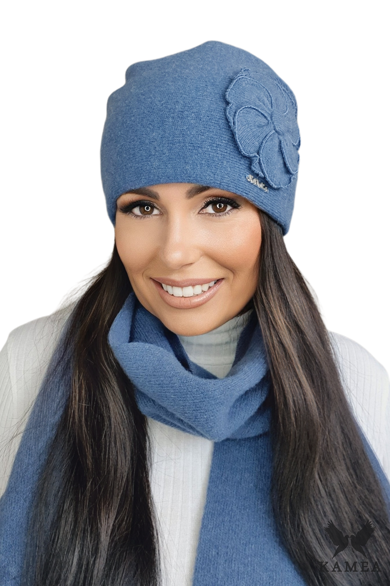 Czapka Damska, Model: Olimpia, Kolor: jeansowy, Skład materiału: 80% Wełna; 20% Poliamid, Rozmiar: Uniwersalny (54-60)