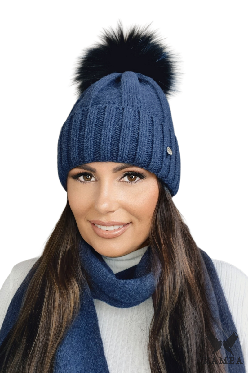 Czapka Damska, Model: Karima, Kolor: granatowy, Skład materiału: 80% Wełna; 20% Poliamid, Rozmiar: Uniwersalny (54-60) (Czapka Damska, zdjęcie 2)