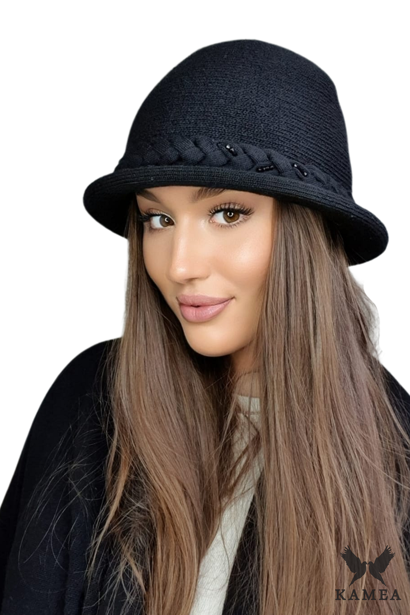 Kapelusz Damski, Model: Farida, Kolor: czarny, Skład materiału: 50% Akryl; 30% Wełna; 10% Wiskoza; 10% Alpaka, Przeznaczenie: Jesień/Zima, Rozmiar: Uniwersalny (54-60) (Kapelusz Damski, zdjęcie 2)