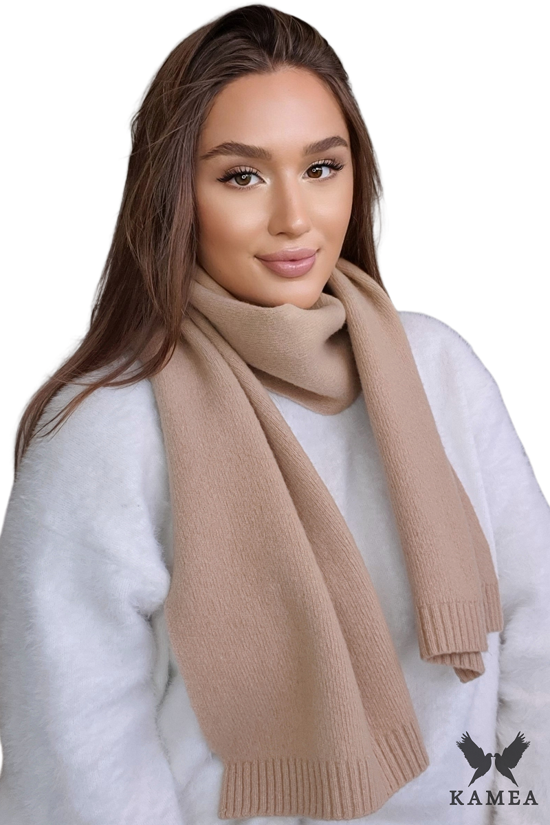 Model: Szalik-02, Kolor: camelowy, Skład materiału: 80% Wełna; 20% Poliamid, Przeznaczenie: Jesień/Zima, Wymiary(długość/szerokość): 160cm/25cm