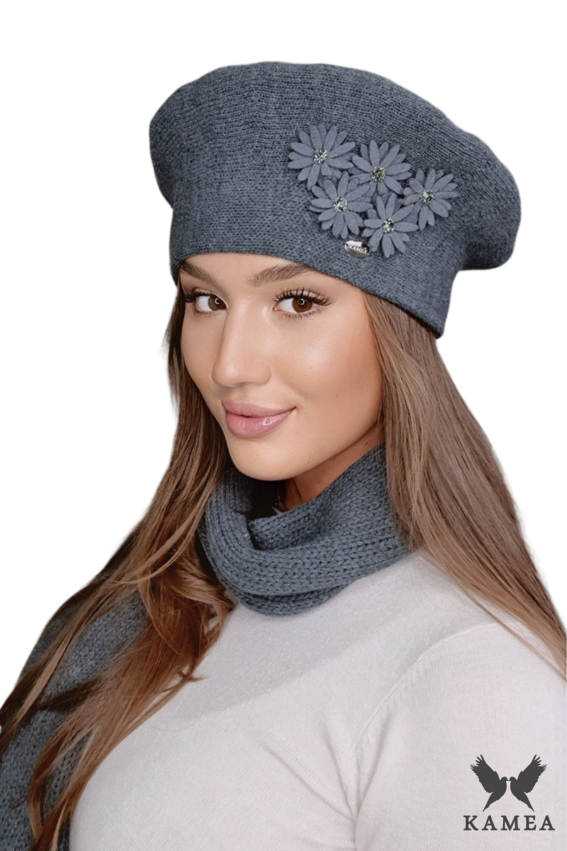 Beret Damski, Model: Tala, Kolor: grafitowy, Skład materiału: 50% Akryl; 30% Wełna; 20% Poliamid, Przeznaczenie: Jesień/Zima, Rozmiar: Uniwersalny (54-60)
