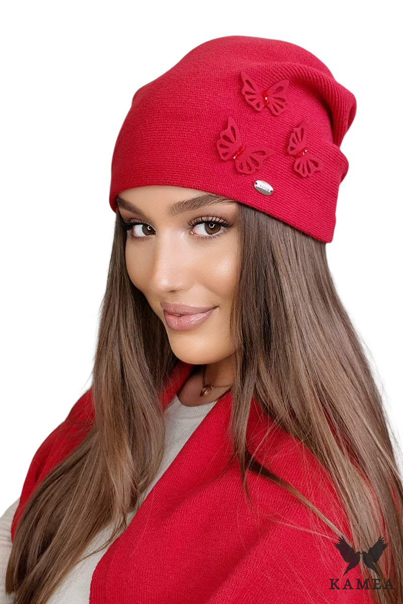 Czapka Damska, Model: Maram, Kolor: czerwony, Skład materiału: 40% Akryl; 25% Wiskoza; 20% Wełna; 15% Elastan, Rozmiar: Uniwersalny (54-60)