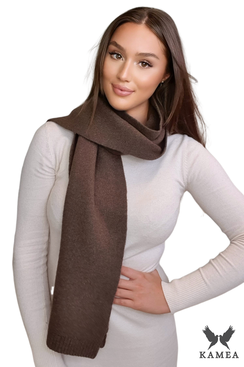 Szalik Damski, Model: Szalik-02, Kolor: brązowy, Skład materiału: 80% Wełna; 20% Poliamid, Przeznaczenie: Jesień/Zima, Wymiary(długość/szerokość): 160cm/25cm