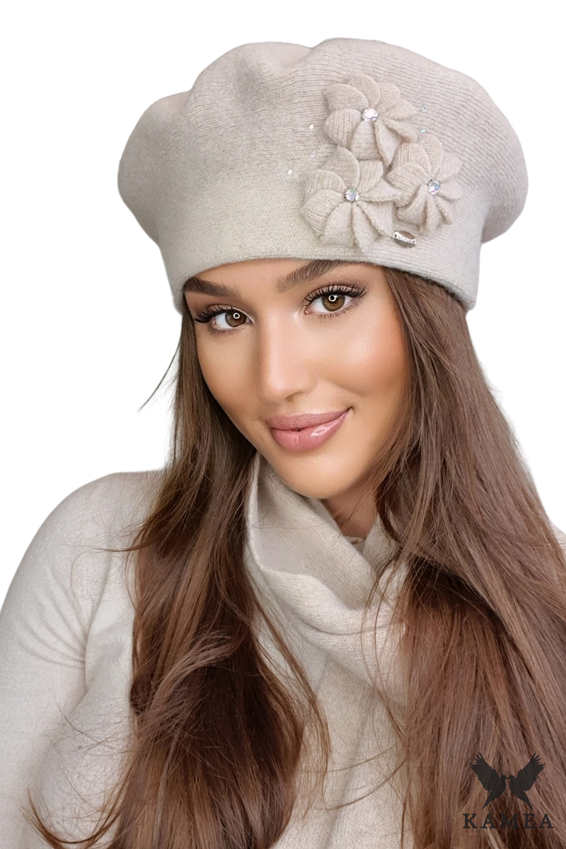 Beret Damski, Model: Salima, Kolor: beżowy, Skład materiału: 80% Wełna; 20% Poliamid, Przeznaczenie: Jesień/Zima, Rozmiar: Uniwersalny (54-60)