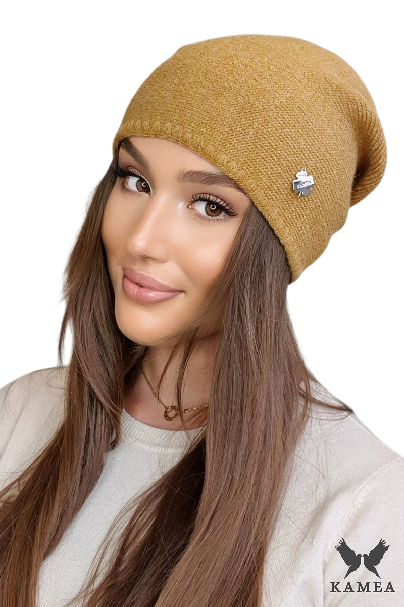 Čepice, Model: Ariba, Barva: hořčicová, Složení materiálu: 50% Akryl; 30% Vlna; 10% Viskóza; 10% Alpaka, Určení: Podzim/Zima, Velikost: Univerzální (54-60)