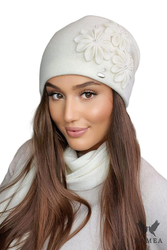 Czapki, Model: Jasira, Kolor: ekru, Skład materiału: 80% Wełna; 20% Poliamid, Przeznaczenie: Jesień/Zima, Rozmiar: Uniwersalny (54-60)