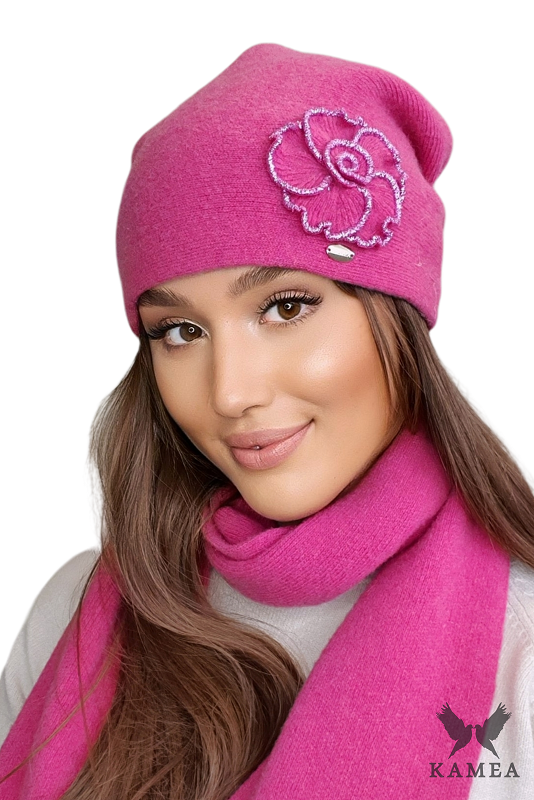 Czapka Damska, Model: Inka, Kolor: malinowy, Skład materiału: 80% Wełna; 20% Poliamid, Rozmiar: Uniwersalny (54-60)