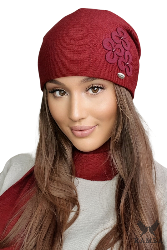 Čepice, Model: Citrín, Barva: bordó, Složení materiálu: 50% Akryl; 30% Vlna; 20% Polyamid, Určení: Podzim/Zima, Velikost: Univerzální (54-60)