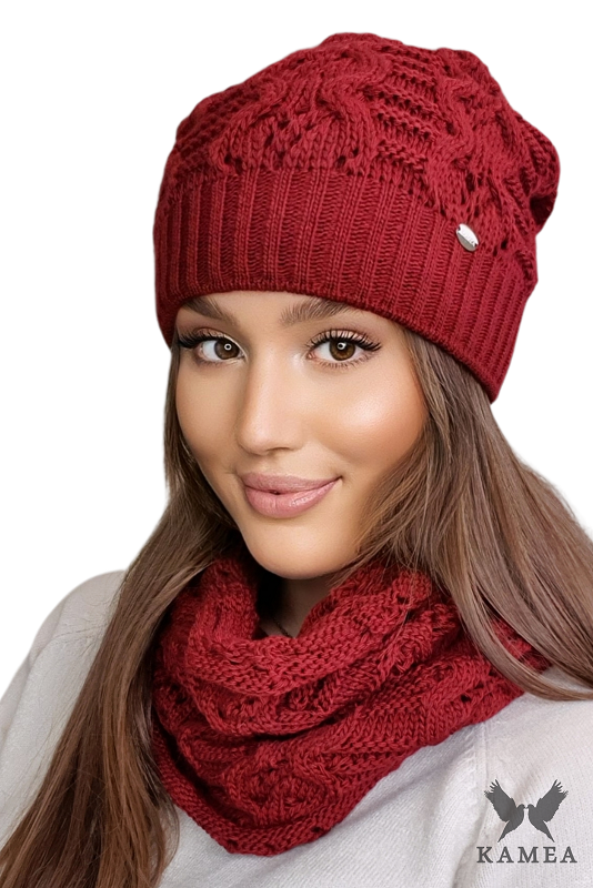 Komplet (Czapka + Komin), Model: Kamila-Komplet, Kolor: bordowy, Skład materiału: 50% Akryl; 30% Wełna; 20% Poliamid, Przeznaczenie: Jesień/Zima, Wymiary(długość/szerokość): 32cm/33cm