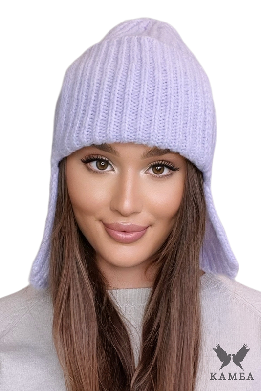 Detal czapki AMETYST z klasycznym prążkiem, wykonanej z miękkiej przędzy z dodatkiem wiskozy i poliamidu | KAMEA | Spironik.pl