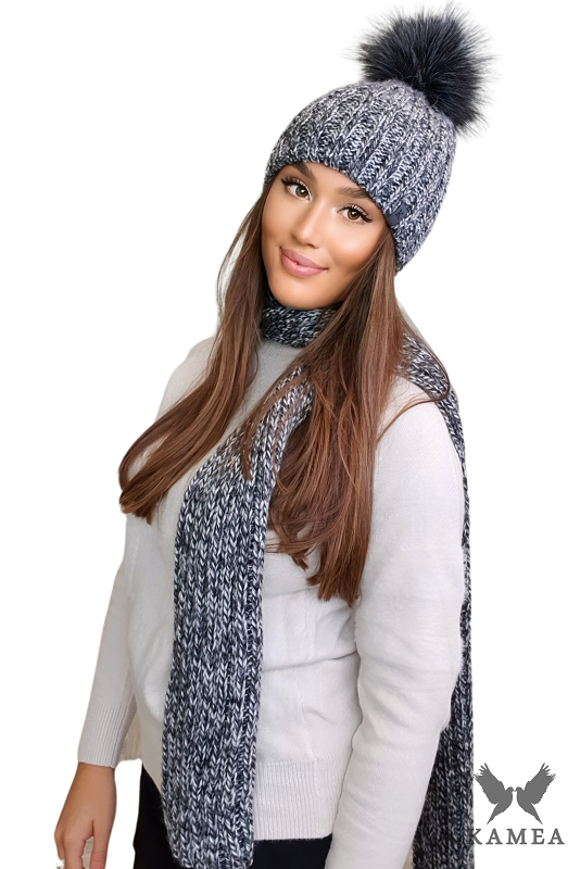 Komplety: czapka + szalik/komin, Model: Wezyr-Komplet, Kolor: czarny, Skład materiału: 50% Wełna; 50% Akryl, Przeznaczenie: Jesień/Zima, Wymiary(długość/szerokość): 180cm/25cm (Komplety: czapka + szalik/komin, zdjęcie 2)